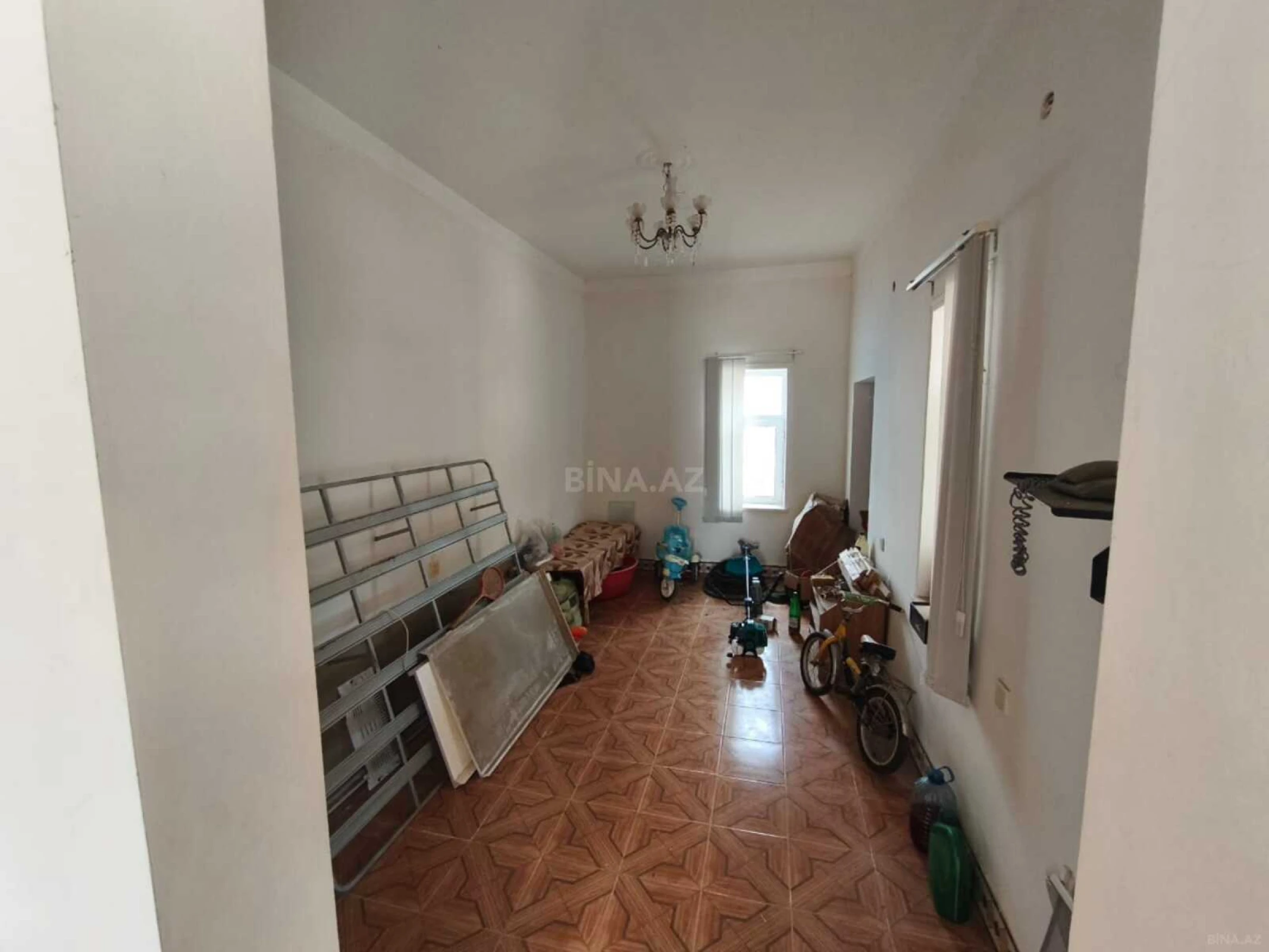 Satılır 5 otaqlı həyət evi 200 m²