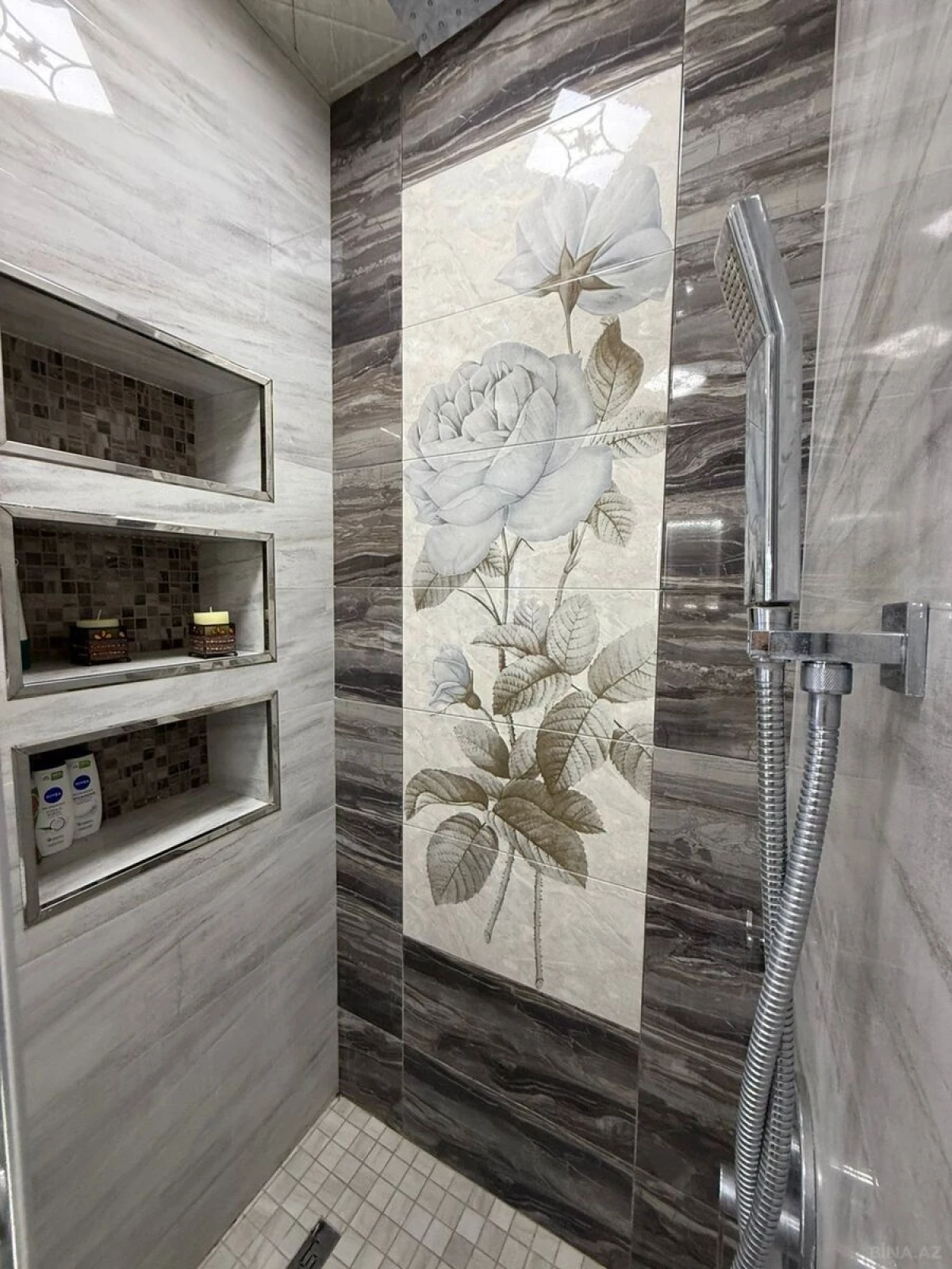 Satılır 2 otaqlı mənzil 74 m²