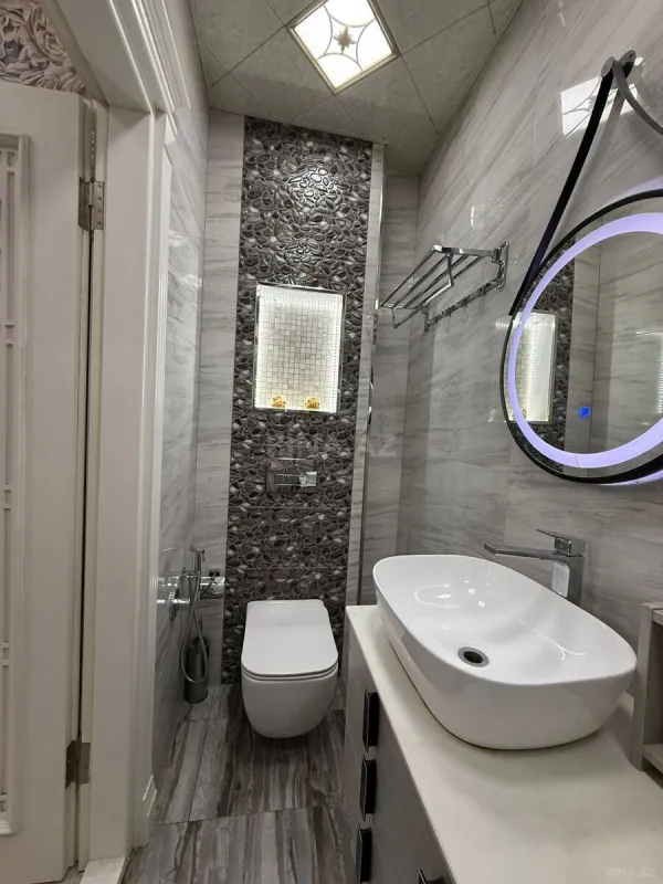 Satılır 2 otaqlı mənzil 74 m²