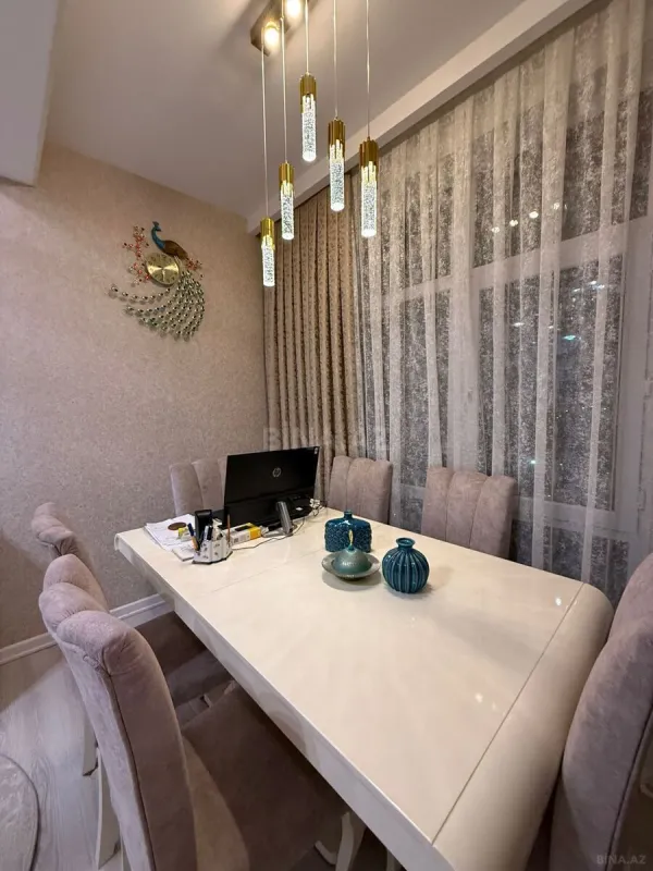 Satılır 2 otaqlı mənzil 74 m²