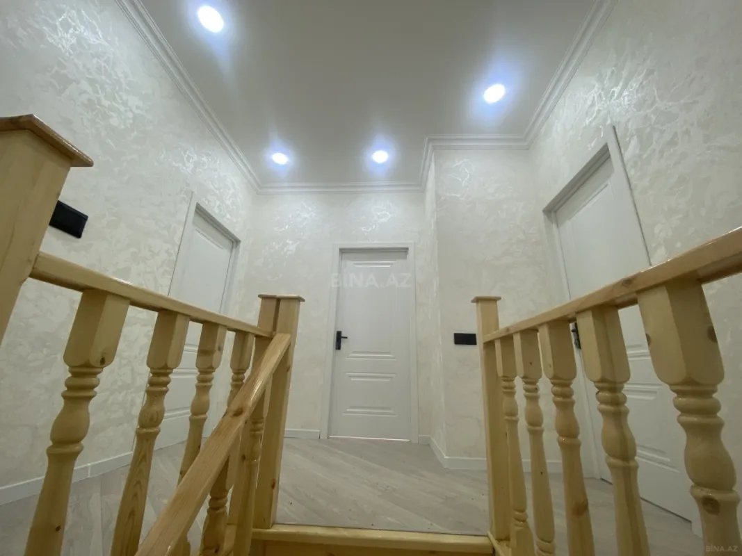 Satılır 4 otaqlı həyət evi 140 m²