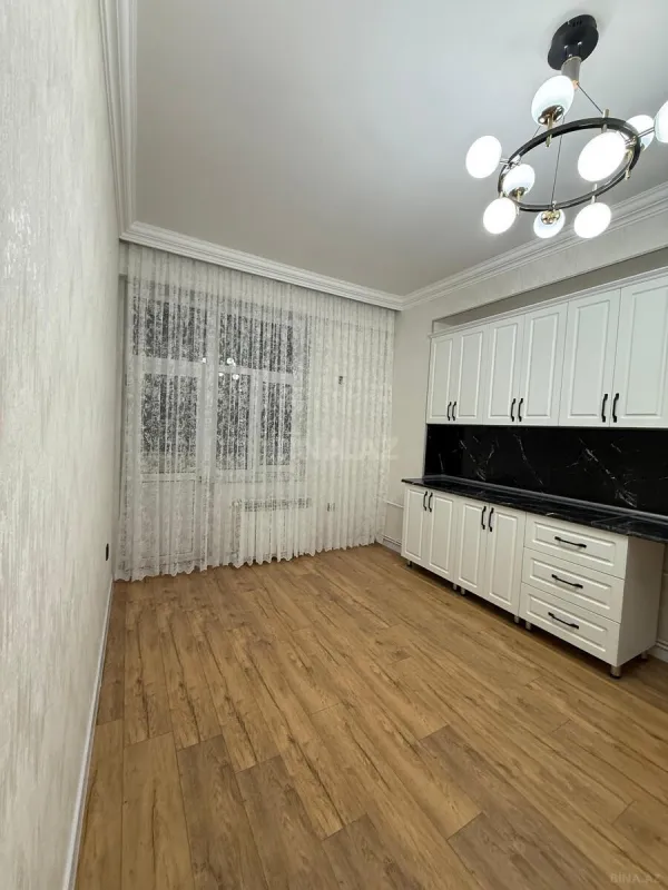 Satılır 3 otaqlı mənzil 101 m²