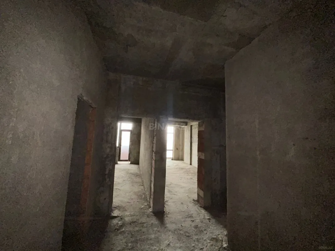 Satılır 3 otaqlı mənzil 104 m²