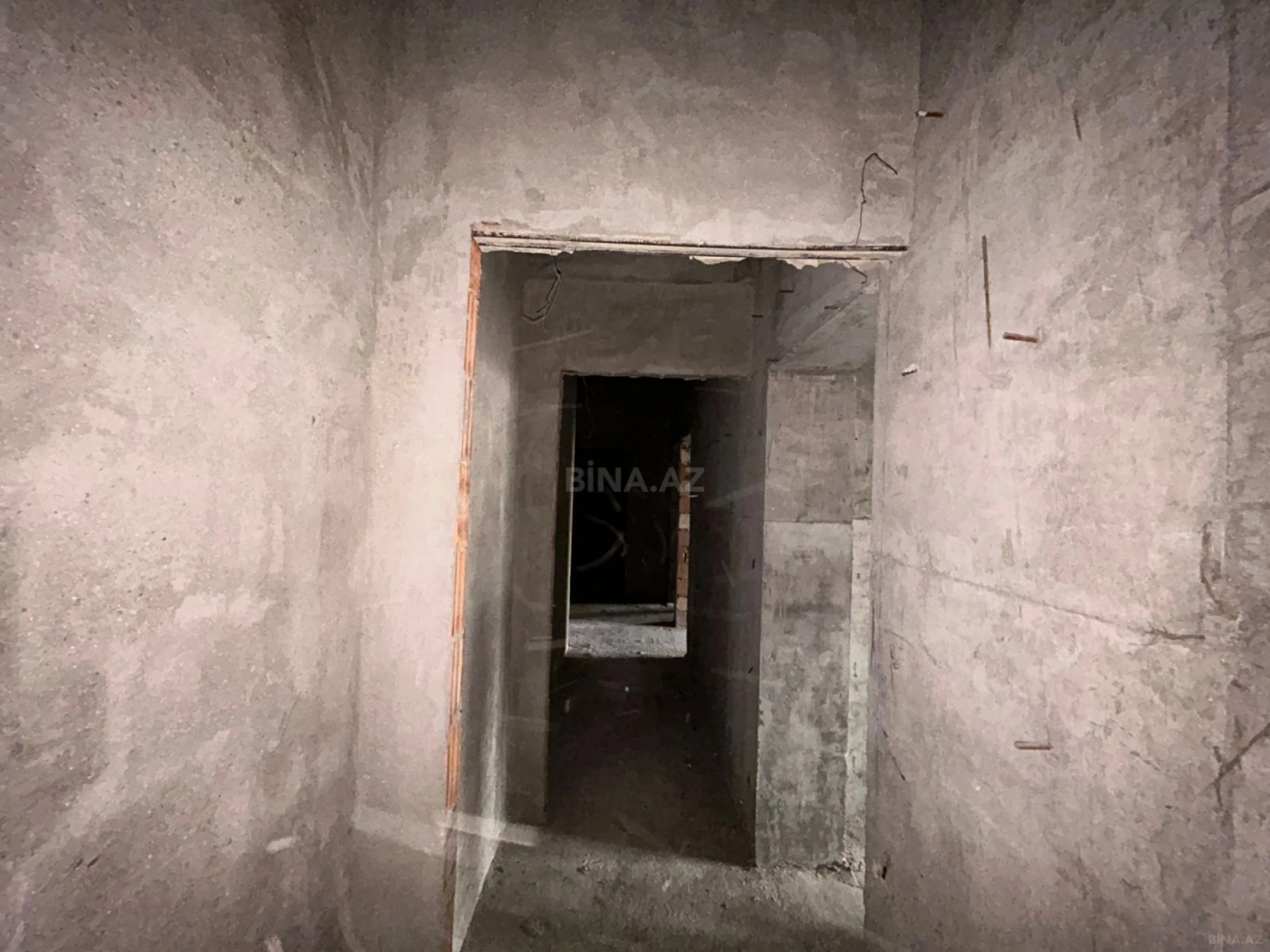 Satılır 3 otaqlı mənzil 104 m²