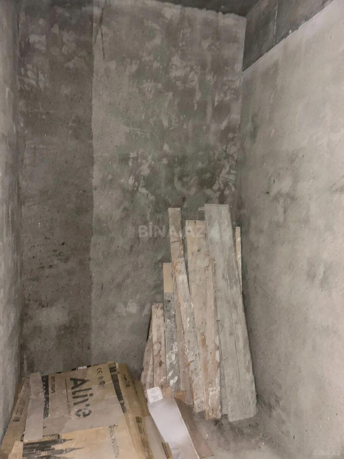 Satılır 3 otaqlı mənzil 104 m²