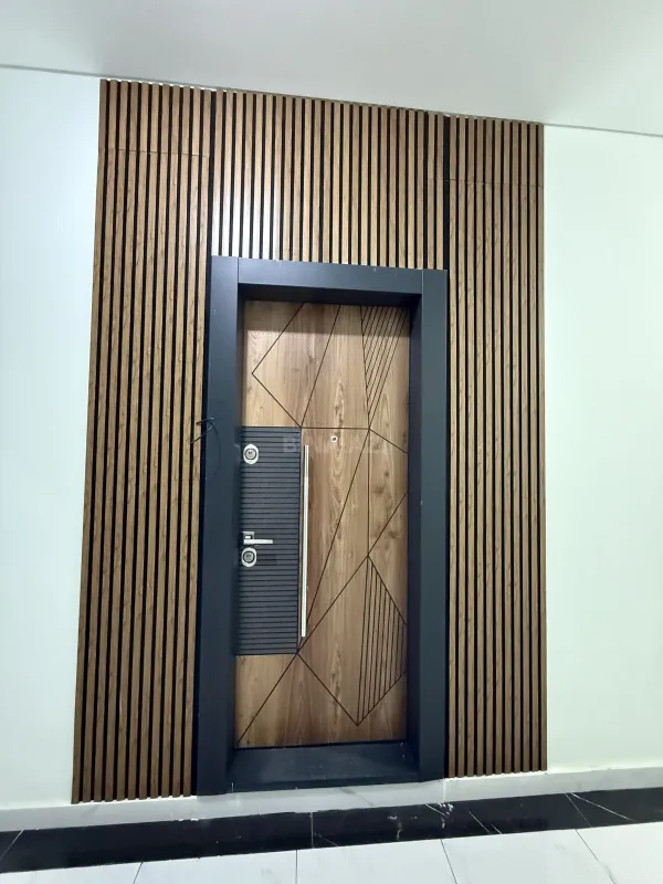 Satılır 4 otaqlı mənzil 145 m²