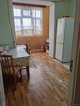 Satılır 4 otaqlı mənzil 100 m²