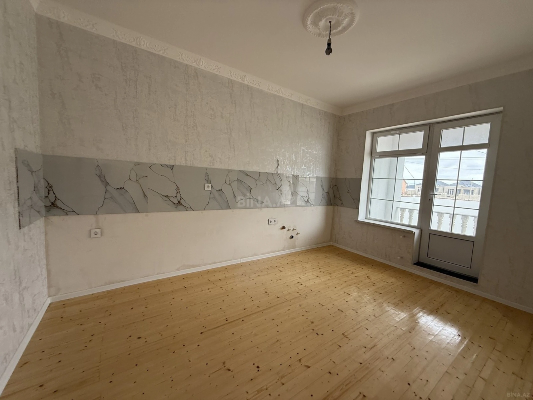 Satılır 4 otaqlı həyət evi 120 m²