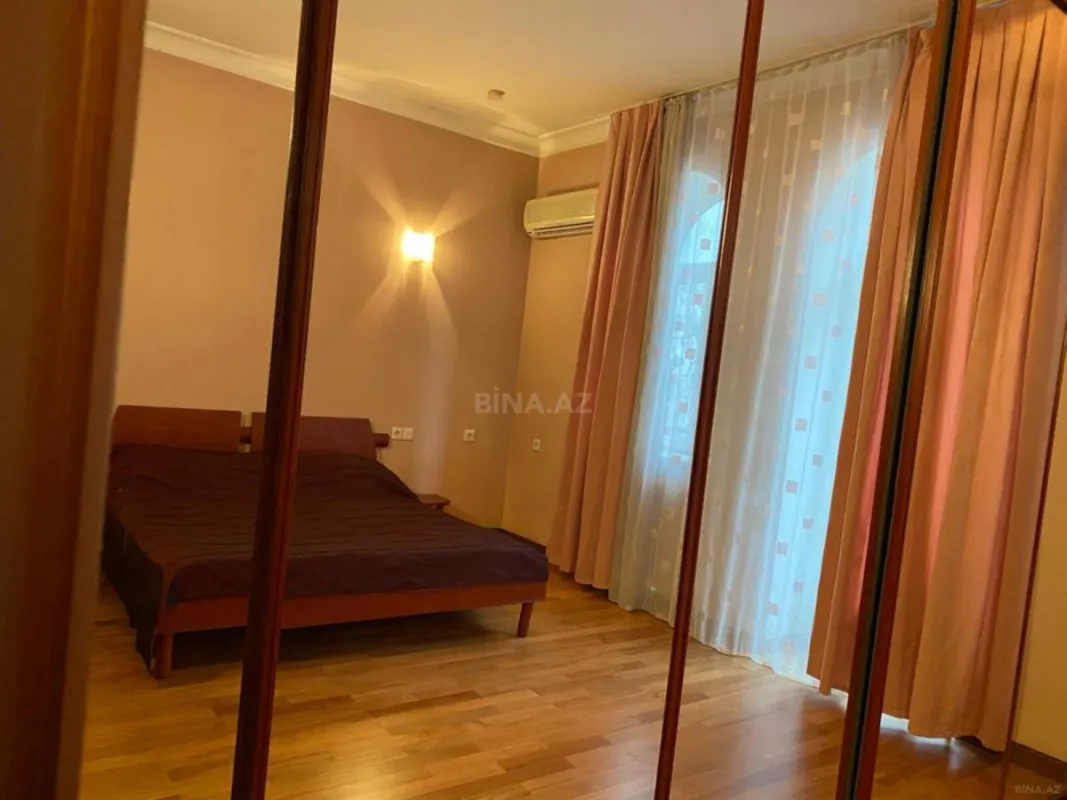Kirayə verilir 2 otaqlı mənzil 70 m²