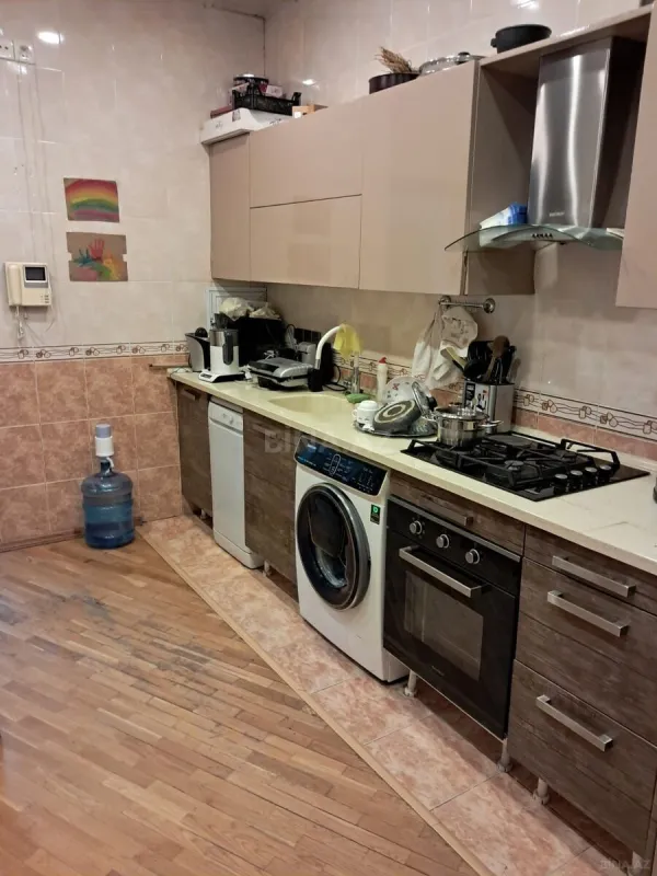 Satılır 2 otaqlı mənzil 80 m²