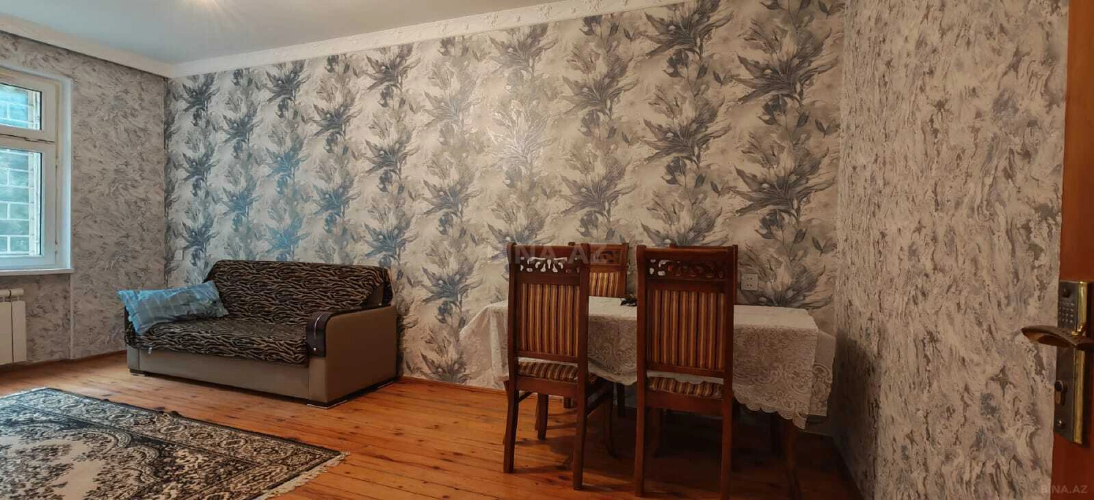 Kirayə verilir 2 otaqlı mənzil 60 m²