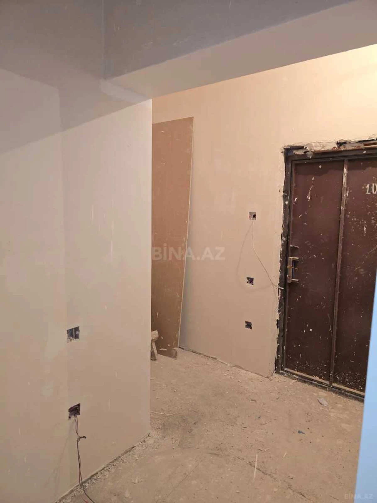 Satılır 2 otaqlı mənzil 63.2 m²