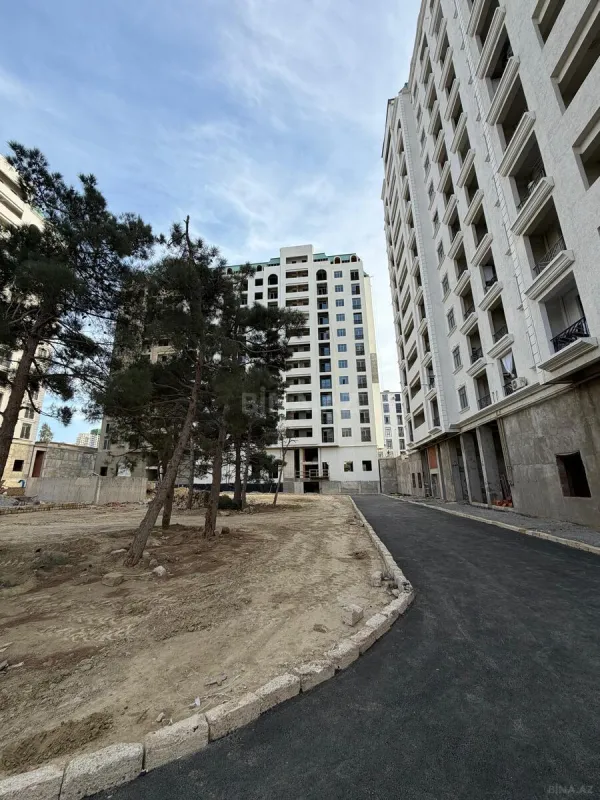 Satılır 2 otaqlı mənzil 67 m²