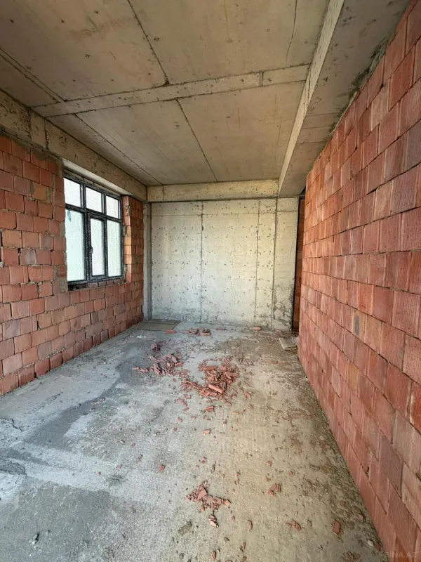 Satılır 2 otaqlı mənzil 67 m²