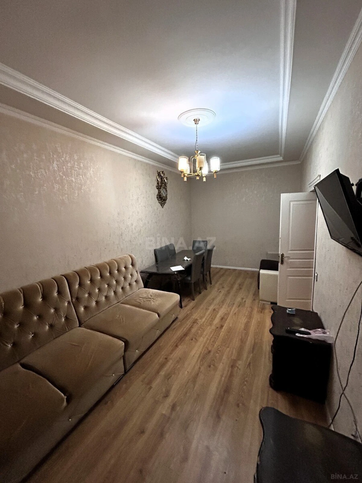 Kirayə verilir 2 otaqlı mənzil 70 m²