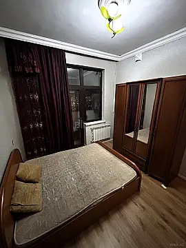 Kirayə verilir 2 otaqlı mənzil 70 m²