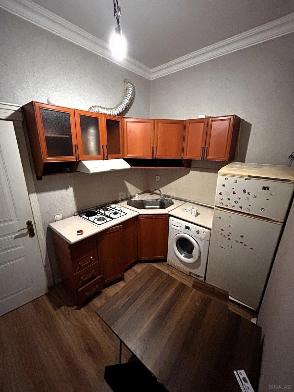 Kirayə verilir 2 otaqlı mənzil 70 m²