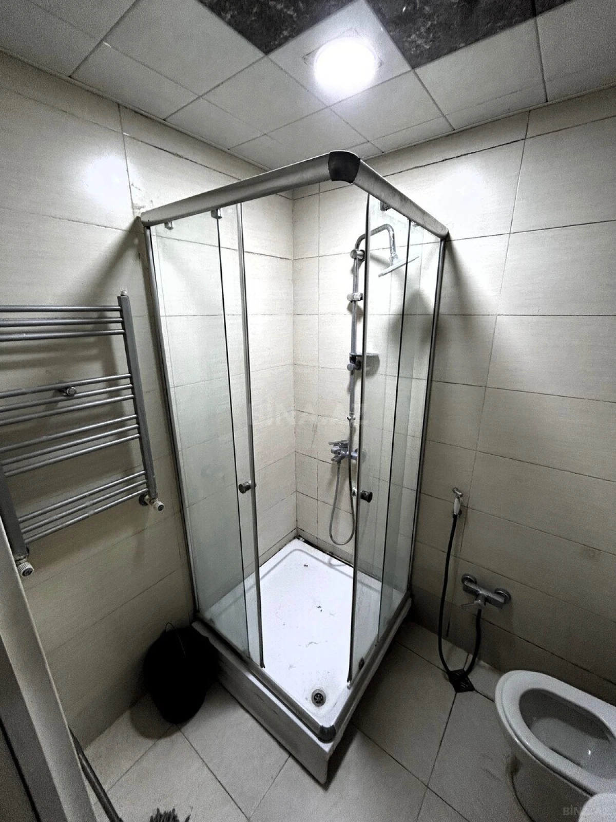 Kirayə verilir 2 otaqlı mənzil 70 m²