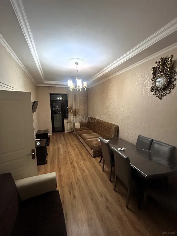 Kirayə verilir 2 otaqlı mənzil 70 m²