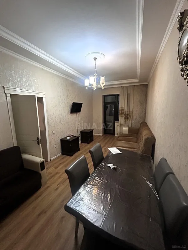 Kirayə verilir 2 otaqlı mənzil 70 m²