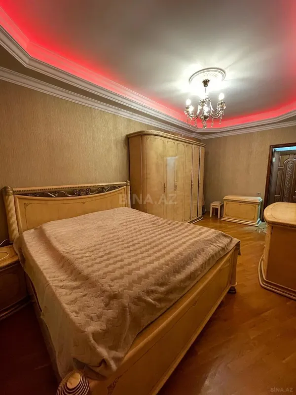 Kirayə verilir 2 otaqlı mənzil 100 m²