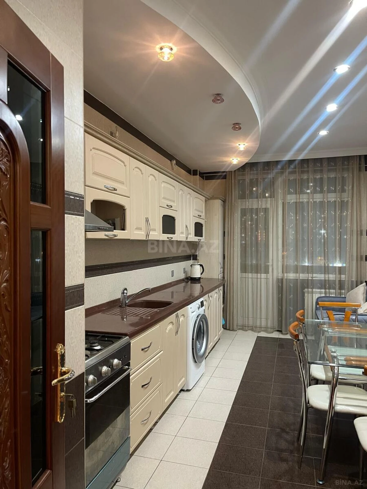 Kirayə verilir 2 otaqlı mənzil 100 m²