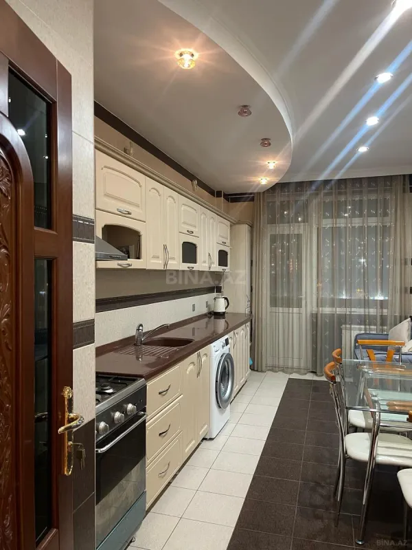 Kirayə verilir 2 otaqlı mənzil 100 m²