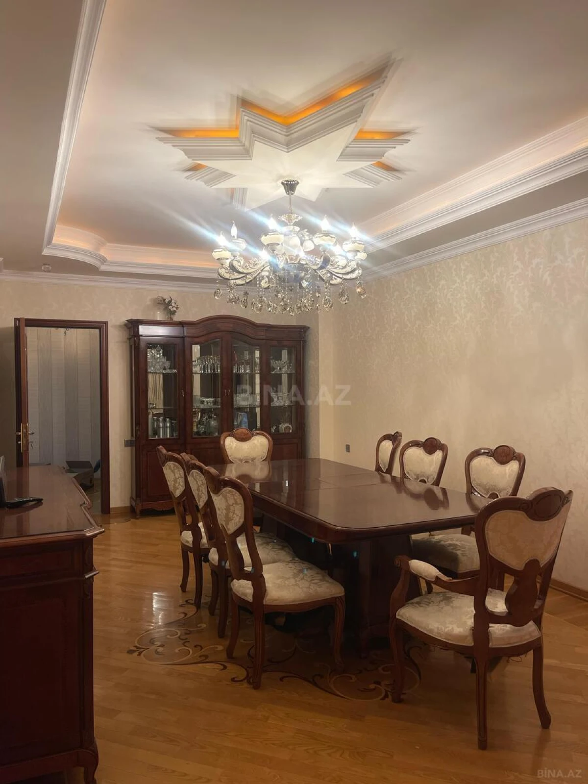 Kirayə verilir 2 otaqlı mənzil 100 m²