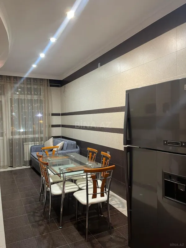 Kirayə verilir 2 otaqlı mənzil 100 m²