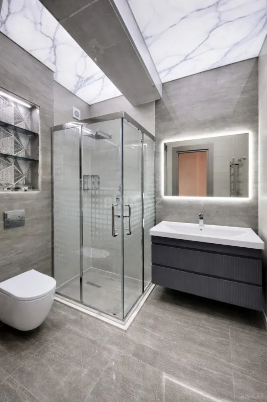 Satılır 4 otaqlı mənzil 245 m²