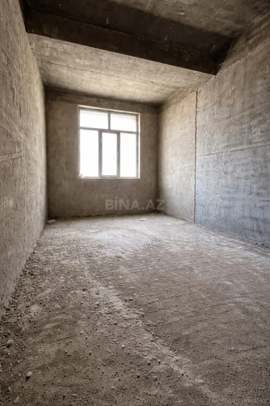 Satılır 3 otaqlı mənzil 154 m²