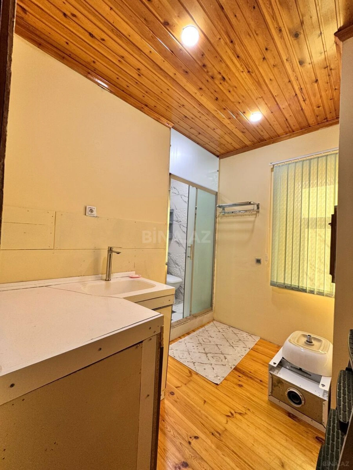 Satılır 5 otaqlı həyət evi 200 m²