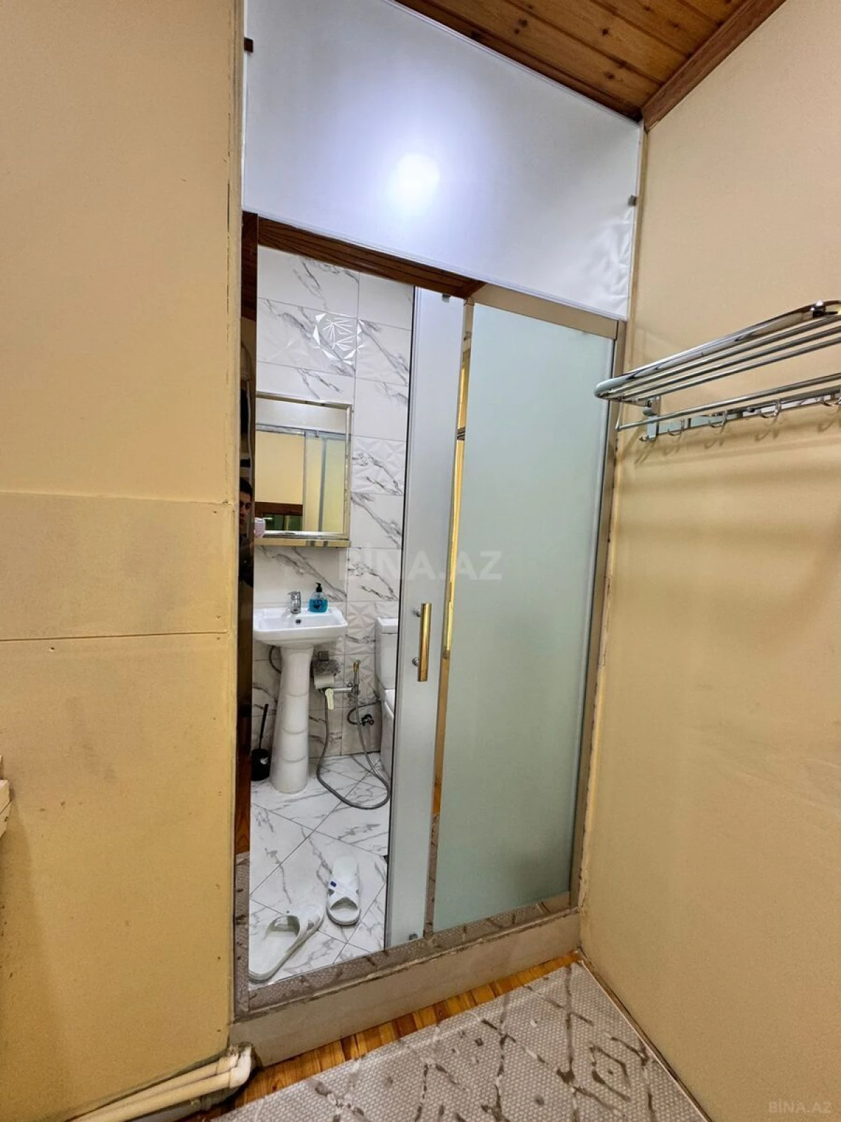 Satılır 5 otaqlı həyət evi 200 m²