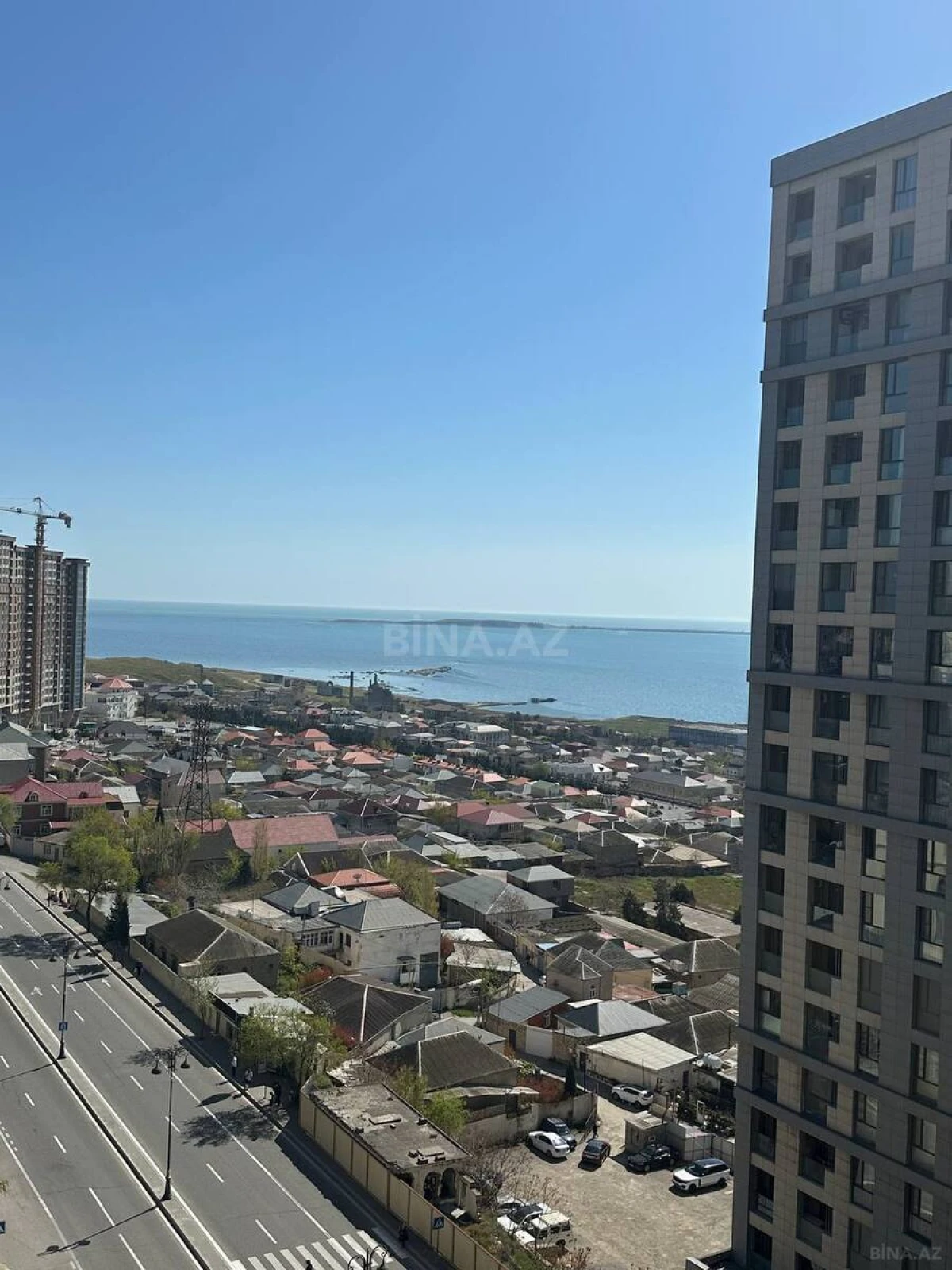 Satılır 3 otaqlı mənzil 129.6 m²