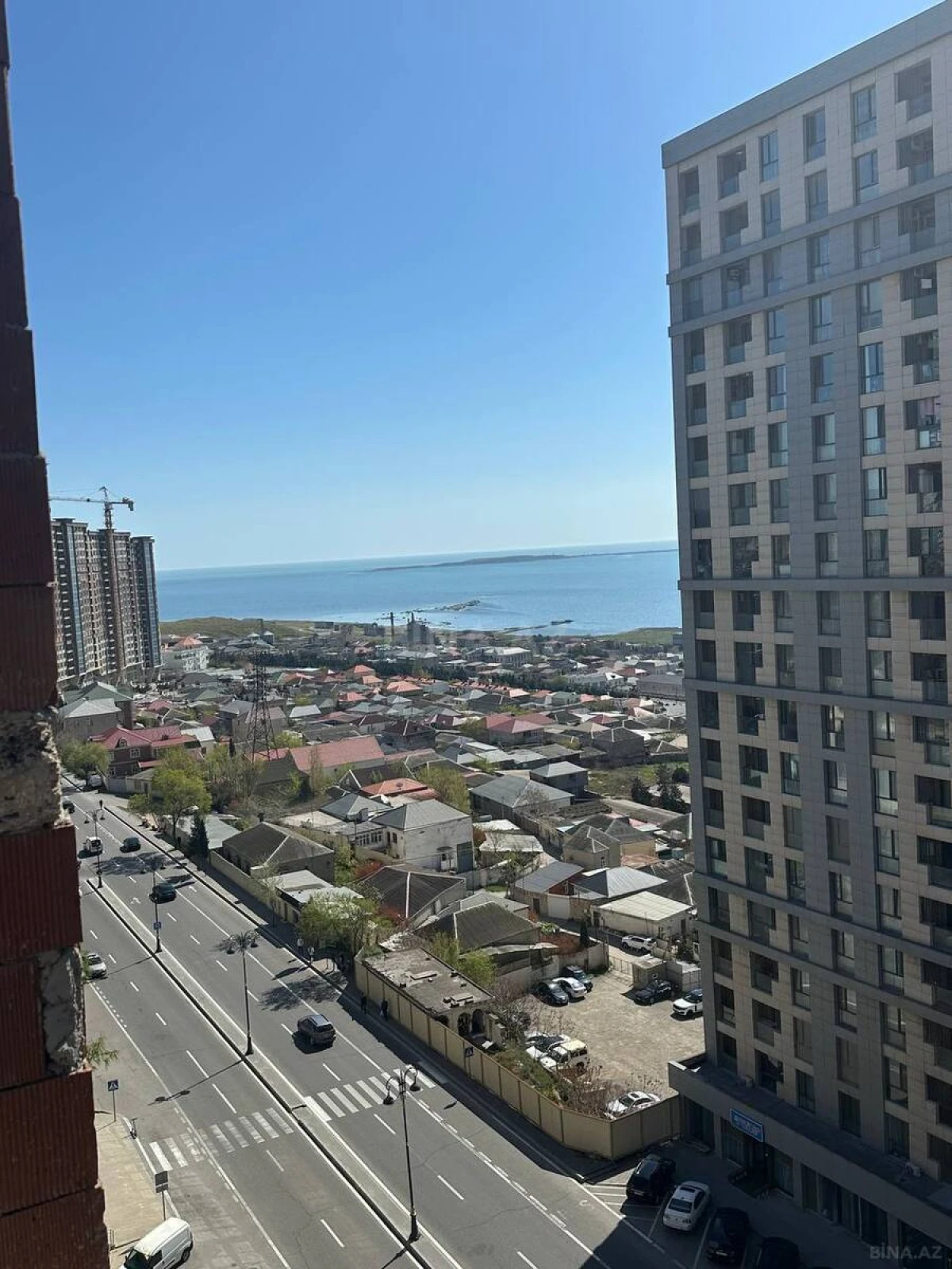 Satılır 3 otaqlı mənzil 129.6 m²