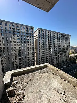 Satılır 3 otaqlı mənzil 129.6 m²