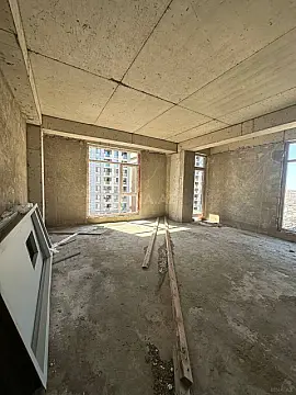 Satılır 3 otaqlı mənzil 129.6 m²
