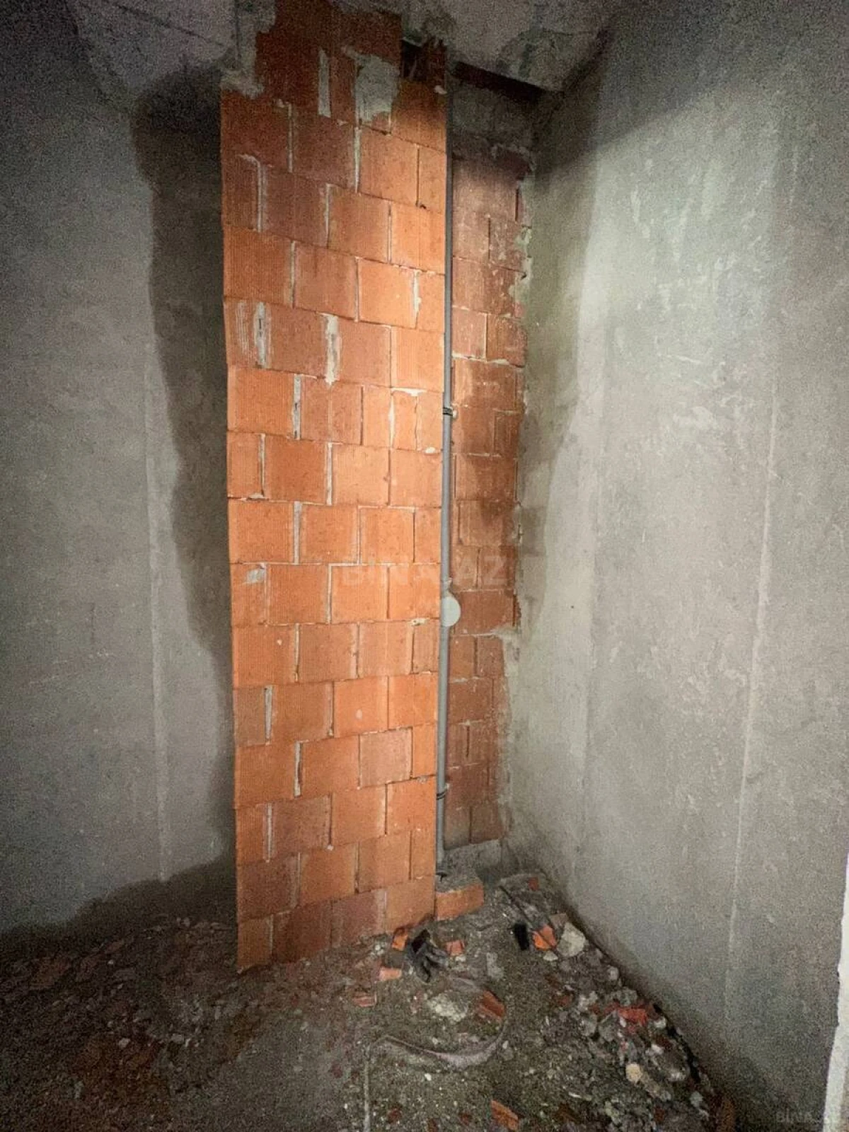 Satılır 3 otaqlı mənzil 129.6 m²