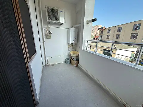Satılır 3 otaqlı mənzil 86 m²