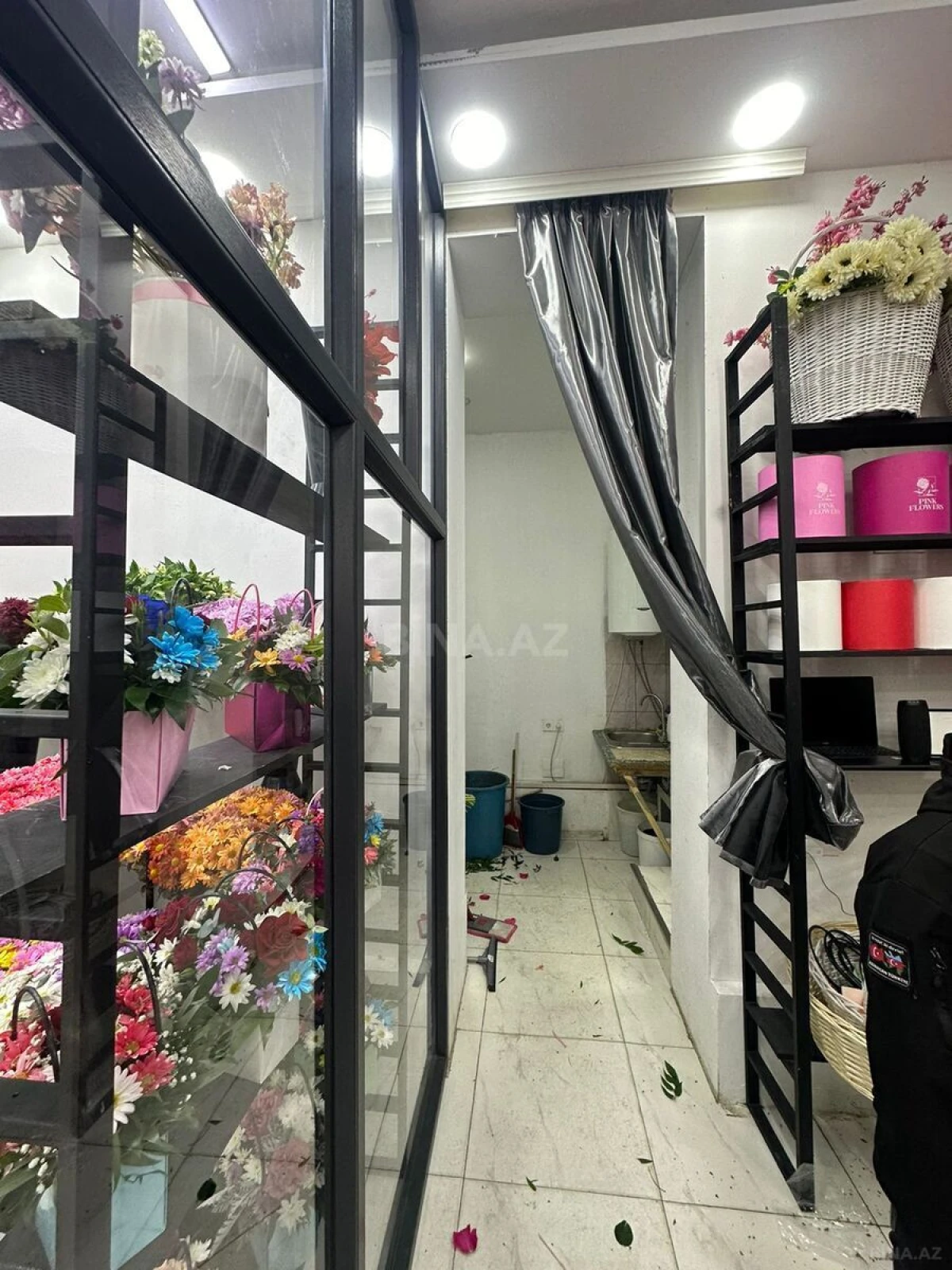 Satılır obyekt 67 m²