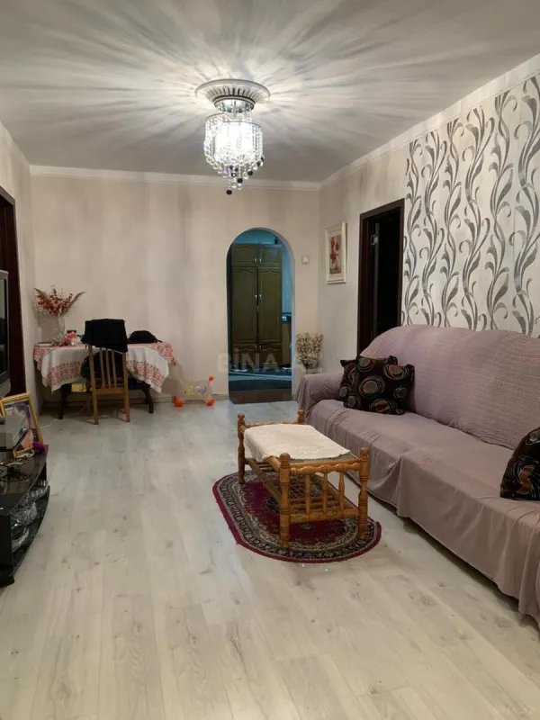 Satılır 3 otaqlı mənzil 90 m²