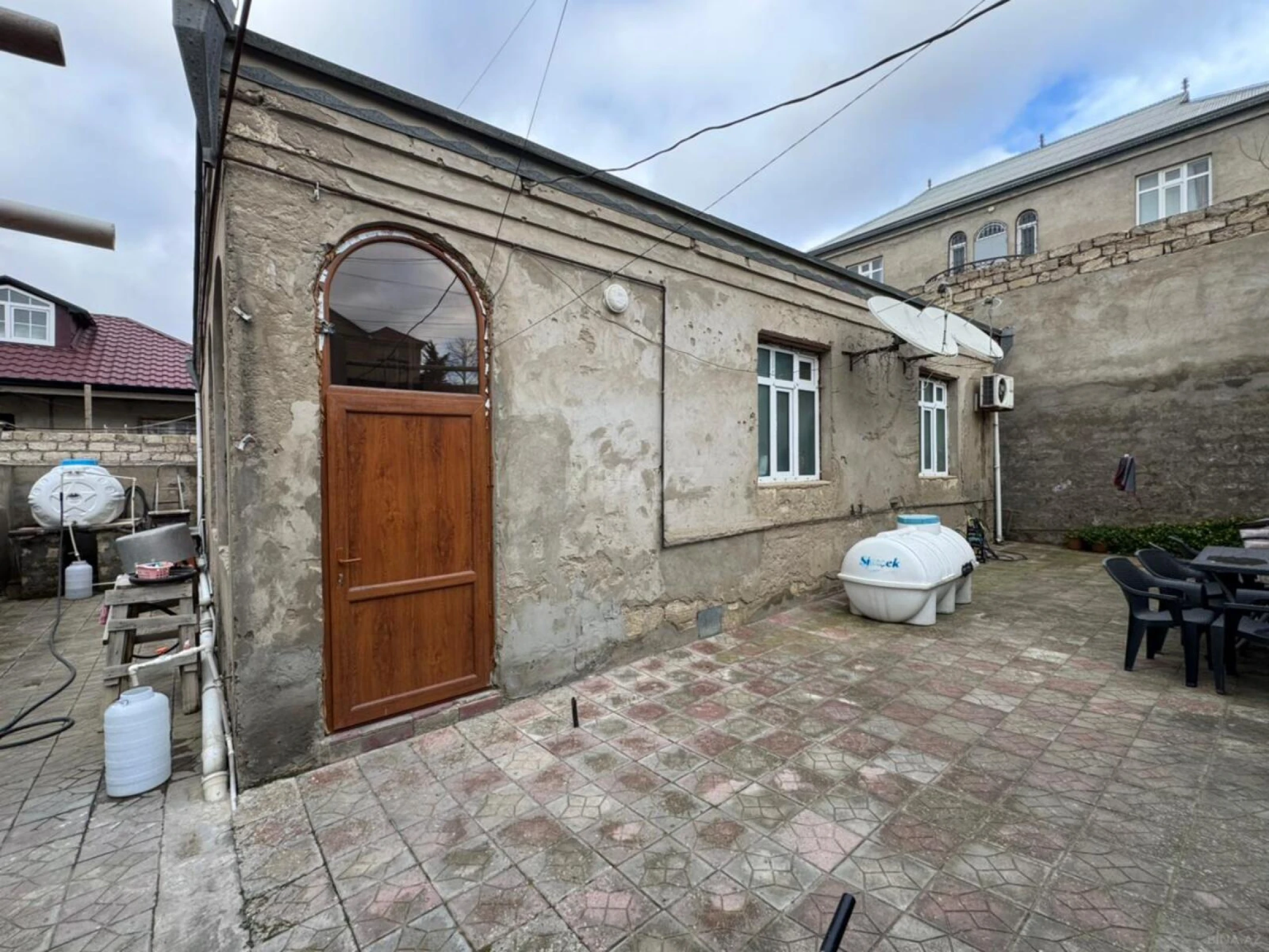 Satılır 4 otaqlı həyət evi 81 m²