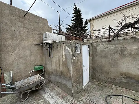 Satılır 4 otaqlı həyət evi 81 m²