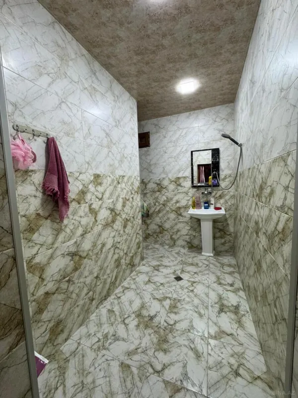 Satılır 4 otaqlı həyət evi 81 m²