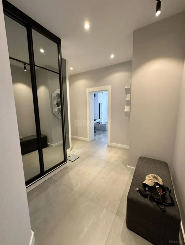 Satılır 3 otaqlı mənzil 125 m²