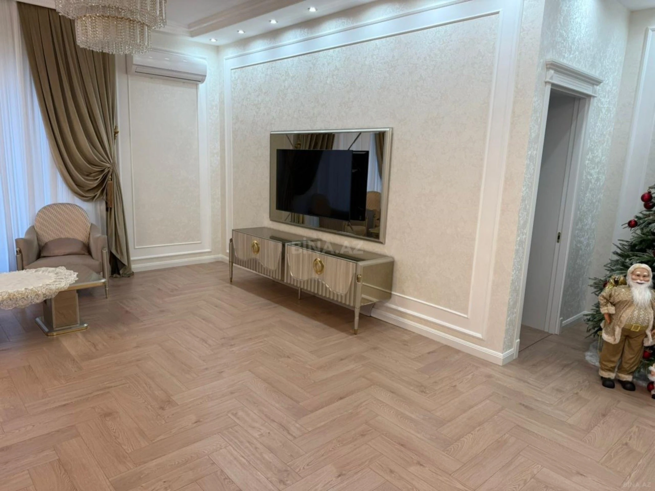 Satılır 3 otaqlı həyət evi 180 m²