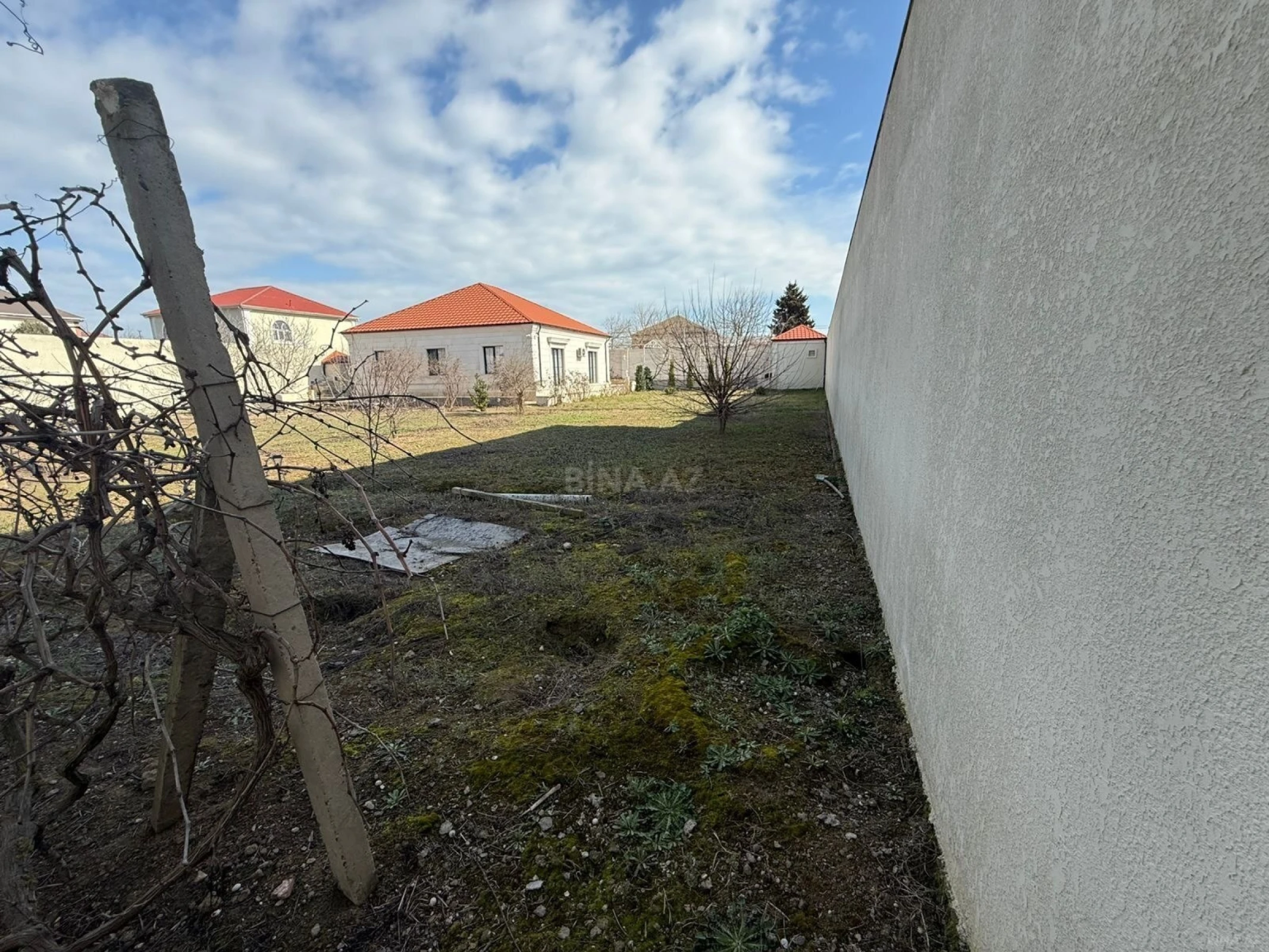 Satılır 3 otaqlı həyət evi 180 m²