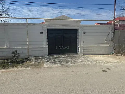 Satılır 3 otaqlı həyət evi 180 m²