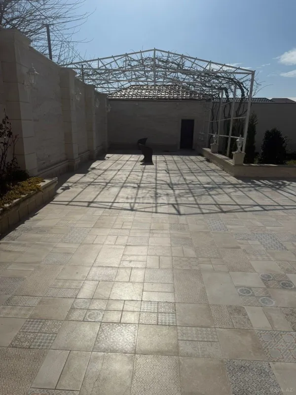 Satılır 3 otaqlı həyət evi 180 m²