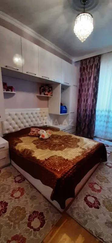 Satılır 2 otaqlı mənzil 75 m²